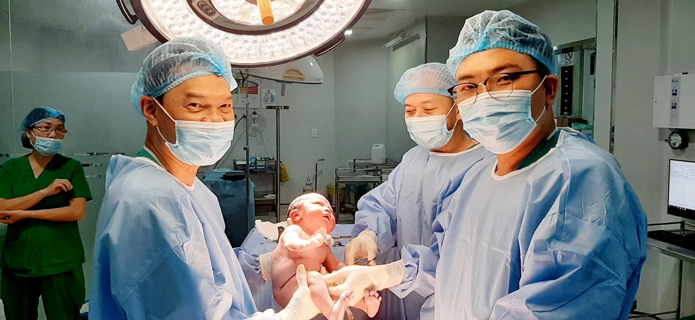 MỔ SANH CHO THAI PHỤ TỪNG BỊ KHUYẾT SẸO MỔ LẤY THAI